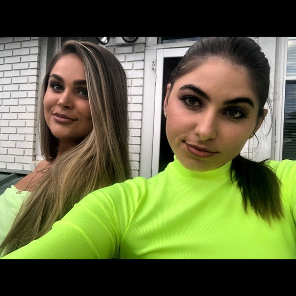 Windsor store neon long sleeve crop - Picture 2 of 2